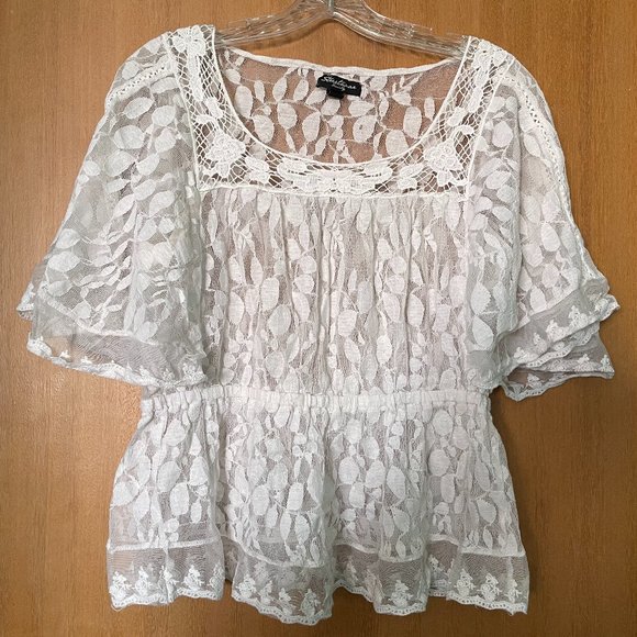 4/$20 | Streetwear Society Sheer Lace Top with Batwing Sleeves and Leaf Pattern - Picture 1 of 5